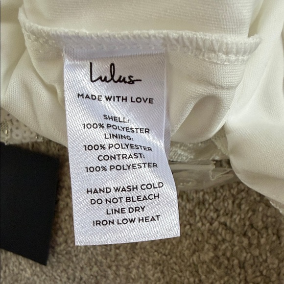 NWT lulus White Sequin Embroidered Side Slit Midi Dress Large - Picture 10 of 10